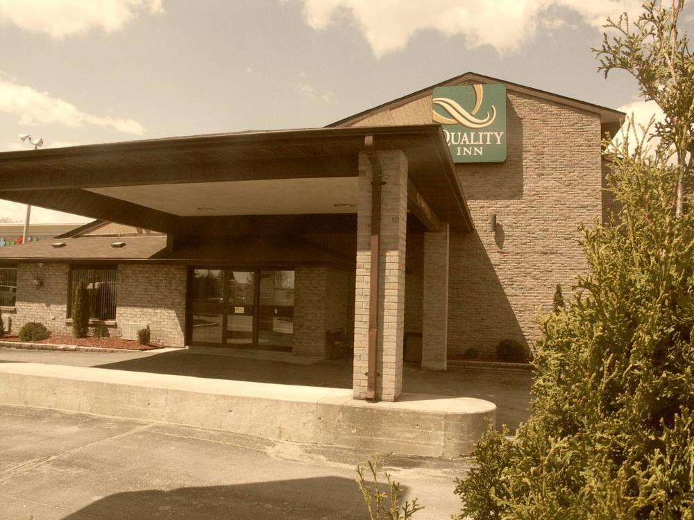 Quality Inn 2*