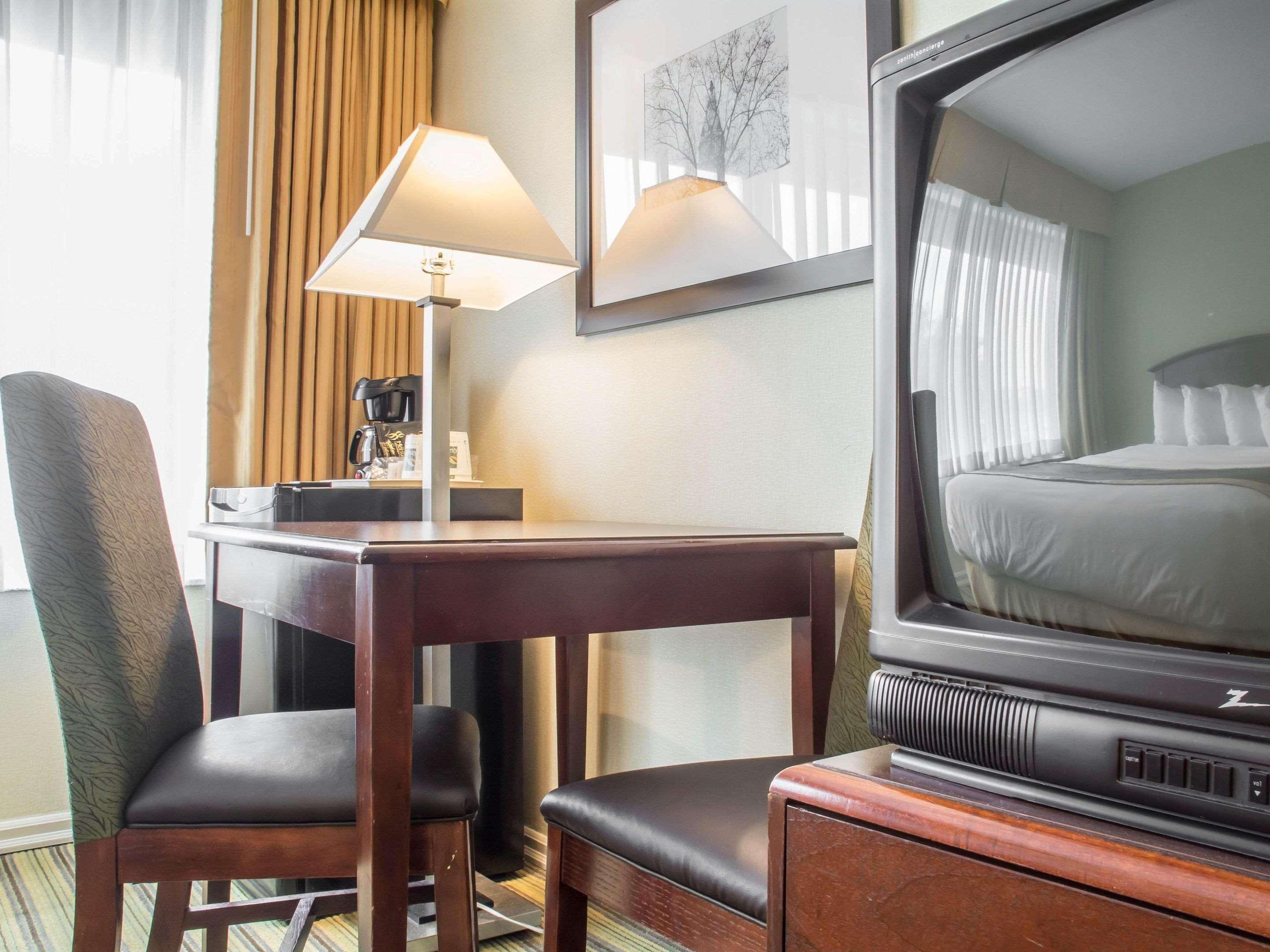Quality Inn 2*