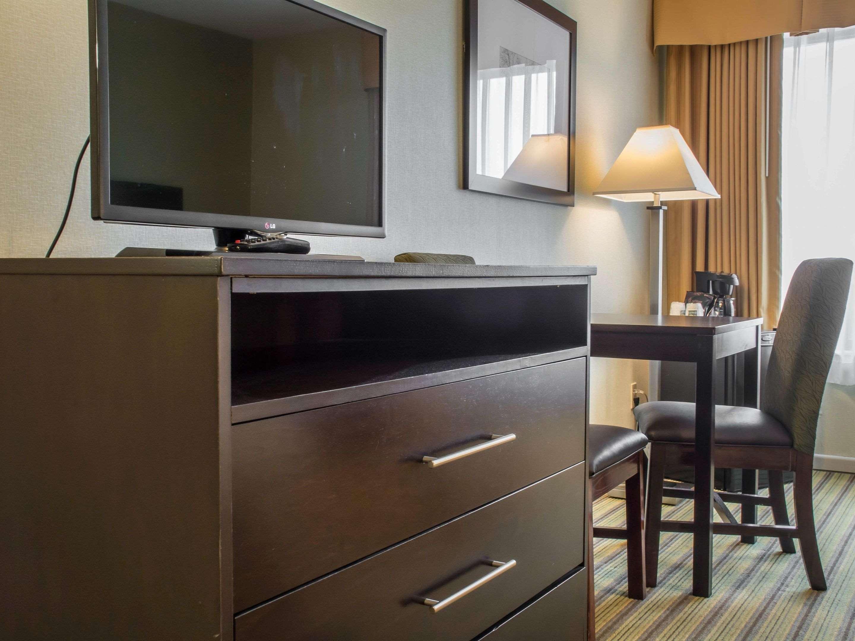 Quality Inn 2*